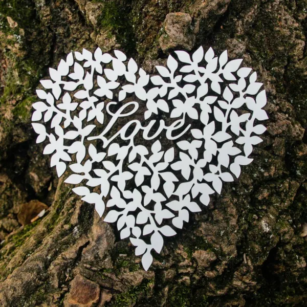 Darček pre partnera - Drevené srdiečko Love