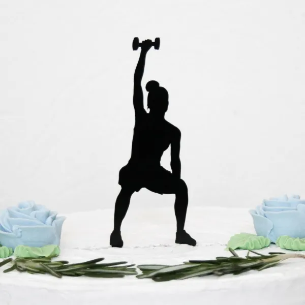 Drevený zápich na tortu s menom - Fitness kulturistka