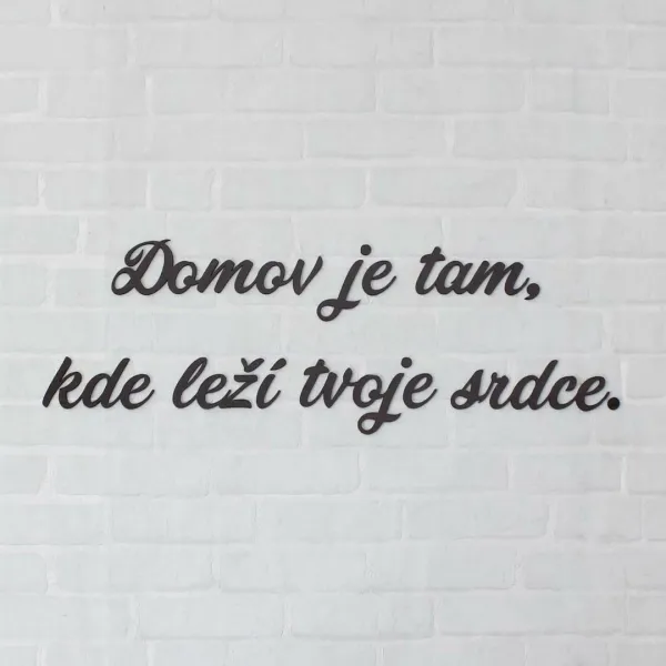 Drevená nálepka na stenu - citát o rodine
