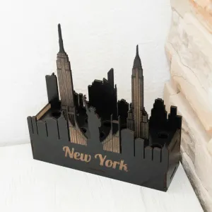 Drevený stojan na perá - New York