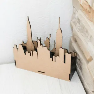Drevený stojan na perá - New York