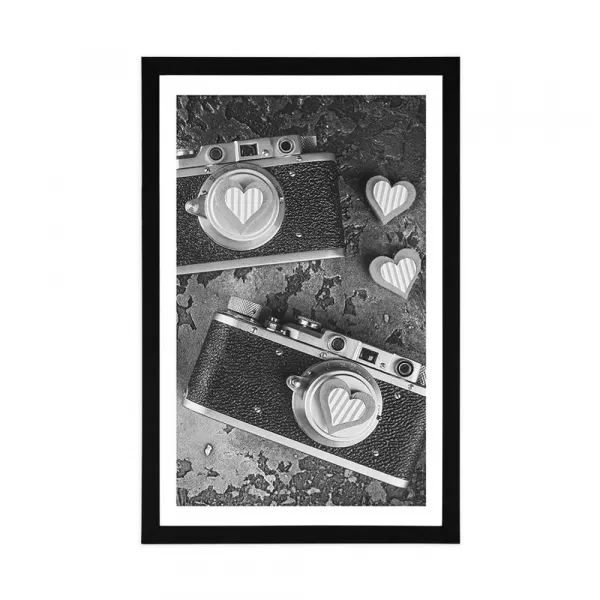 Plagát s paspartou dva retro fotoaparáty v čiernobielom prevedení