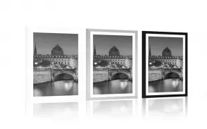 Plagát s paspartou oslňujúca panoráma Paríža v čiernobielom prevedení