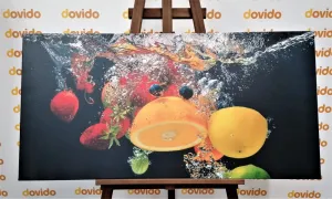 Obraz pád ovocia do vody