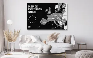 Obraz na korku náučná mapa s názvami krajín európskej únie v čiernobielom prevedení