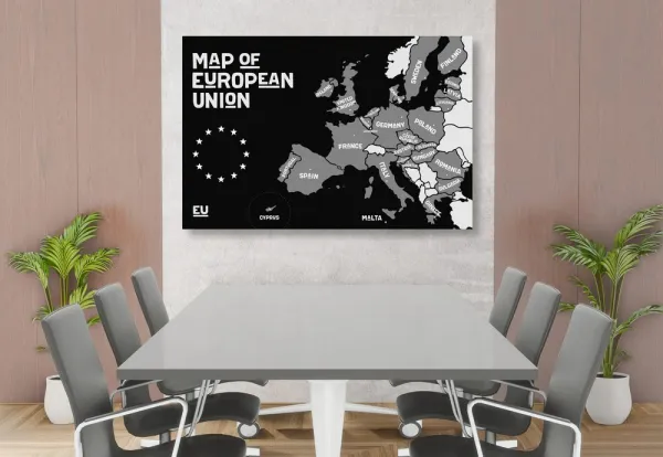 Obraz náučná mapa s názvami krajín európskej únie v čiernobielom prevedení