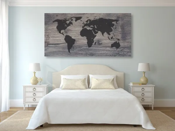 Obraz na korku mapa sveta na tmavom dreve
