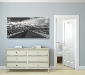 Obraz čiernobiela cesta v púšti