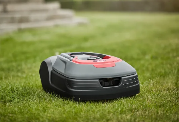 Cramer RM2700 – robotická kosačka