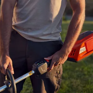 Akumulátorový vyžínač Husqvarna 325iLK