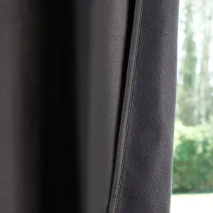 Saténový zatemňovací a izolačný záves zn. Colombine®