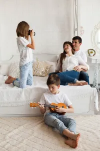 Detské drevené ukulele so 4 nylonovými strunami