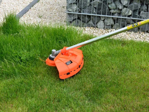 JAKS Benzínový krovinorez JG s príslušenstvom