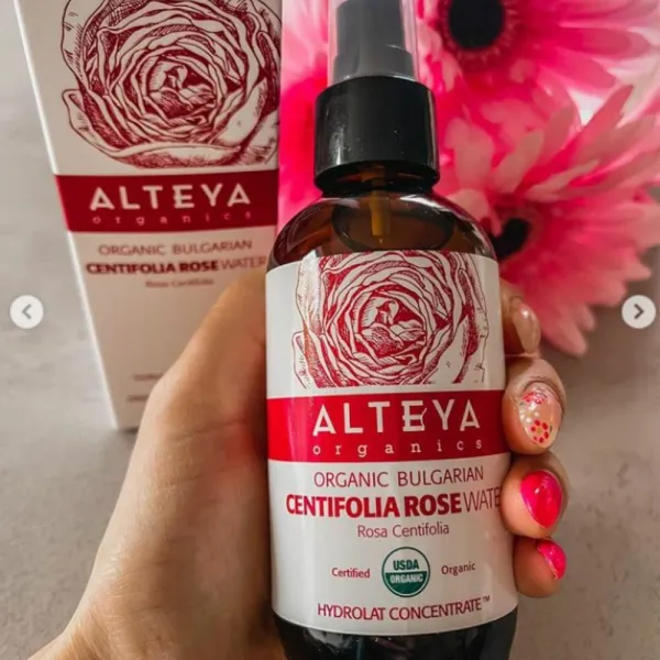 Ružová voda Bio z ruže stolistej (Rosa Centifolia) Alteya Organics  240 ml sklo