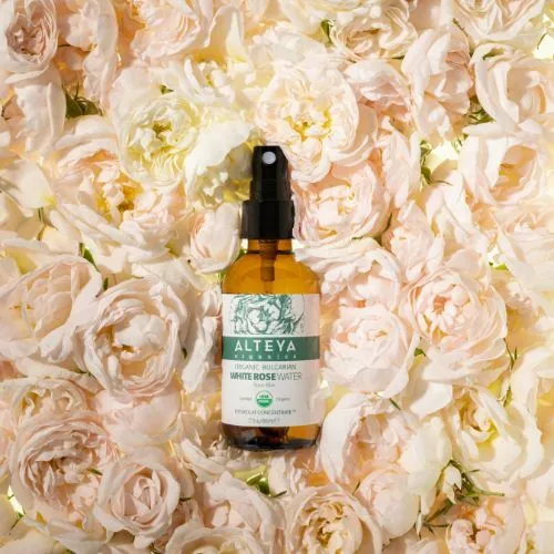 Ružová voda z bielej ruže Alteya Organics v skle 60 ml