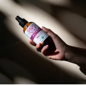 Ružová voda Alteya Organics v skle 120 ml