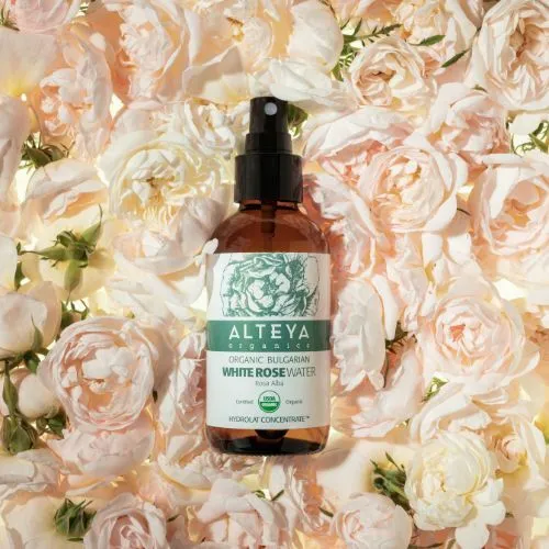 Ružová voda z bielej ruže Alteya Organics v skle 120 ml