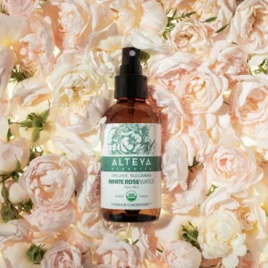 Ružová voda z bielej ruže Alteya Organics v skle 120 ml