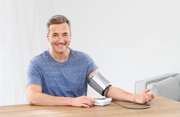 Beurer BM 51 tlakoměr na paži s easyClipem