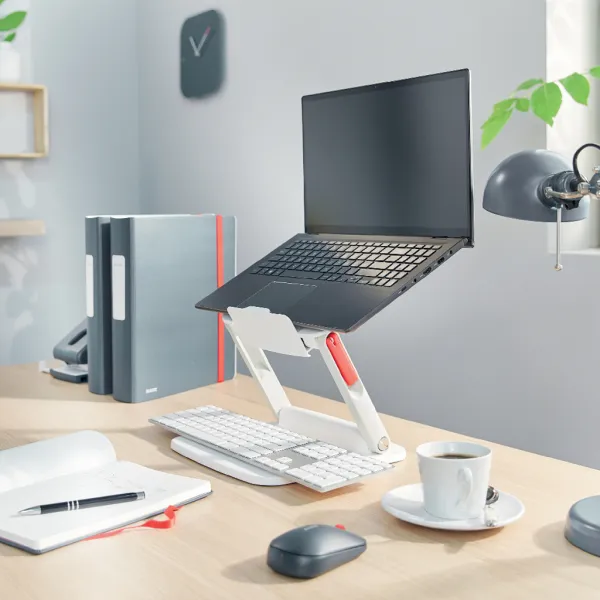 Stojan na notebook nastaviteľný Leitz Ergo s viacerými uhlami sklonu