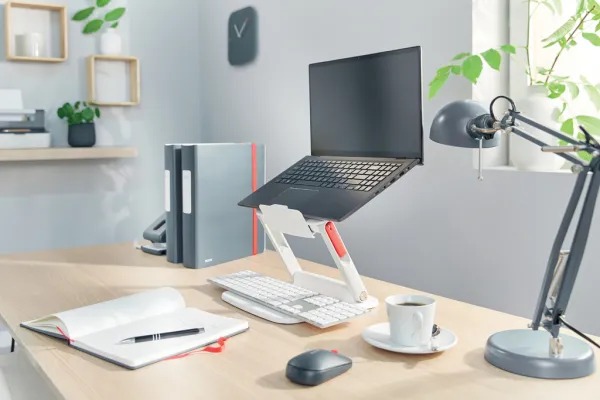 Stojan na notebook nastaviteľný Leitz Ergo s viacerými uhlami sklonu
