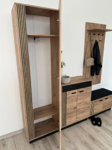 ArtMLM Skriňa SAVITO 01