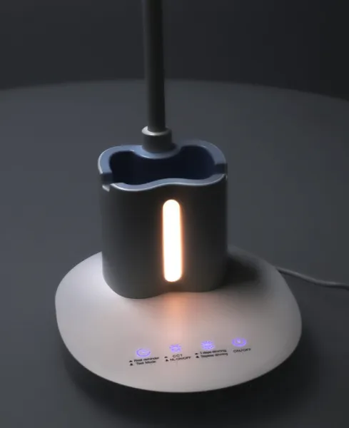 ArtJum Stolová lampa LINA