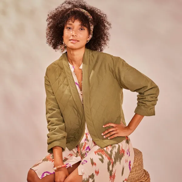 Prešívaná bunda s kimono golierom