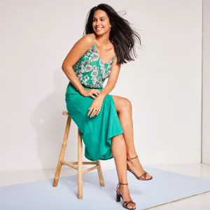 Jednofarebná splývavá midi sukňa na gombíky z eco-friendly viskózy