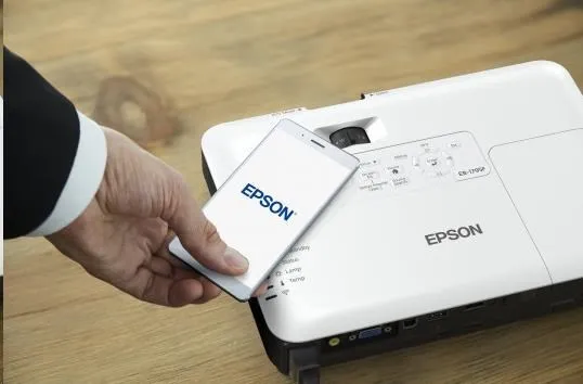EPSON projektor EB-1795F, 1920x1080, 3200ANSI, 10000:1, HDMI, USB 3-in-1, MHL, WiFi, 1,8kg, 5 LET ZÁRUKA