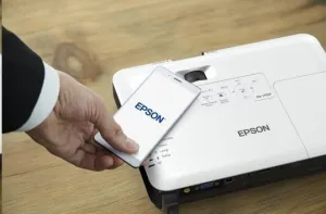 EPSON projektor EB-1795F, 1920x1080, 3200ANSI, 10000:1, HDMI, USB 3-in-1, MHL, WiFi, 1,8kg, 5 LET ZÁRUKA