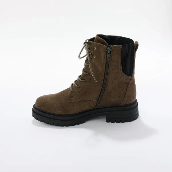 Poločižmy so šnúrkami