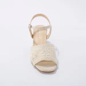 Sandále na podpätku, efekt macramé