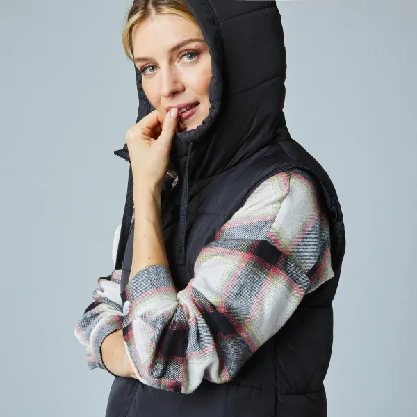 Dlhá bunda na zips a s kapucňou, bez rukávov