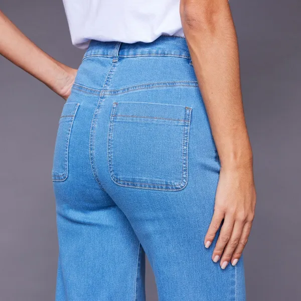 Široké džínsy s vysokým pásom pre postavu vyššiu ako 165 cm