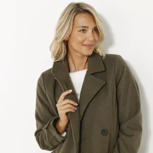 Kabát s dvojradovým gombíkovým zapínaním