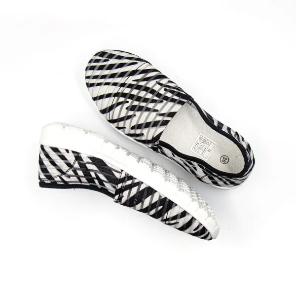 Obuv Zebra