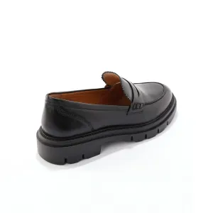 Kožené mokasíny so vzorovanou podrážkou