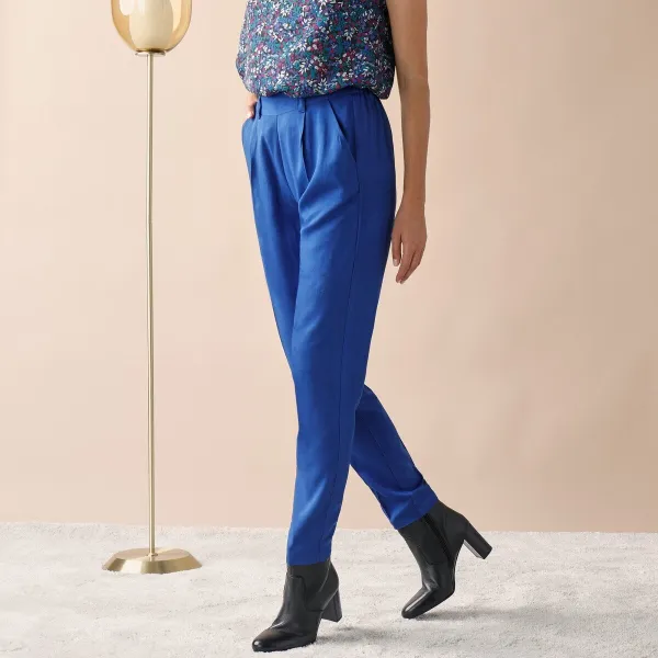 Úzke jednofarebné nohavice s opaskom