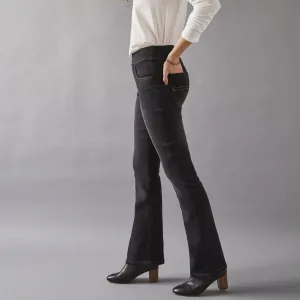 Strečové bootcut džegíny pre nižšiu postavu