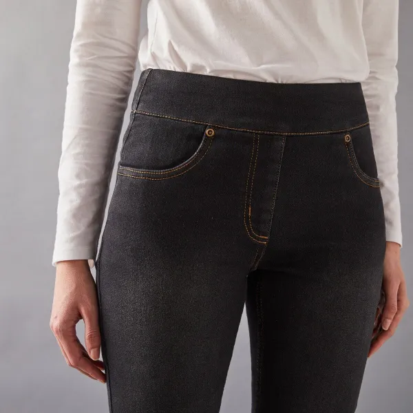 Strečové bootcut džegíny pre nižšiu postavu