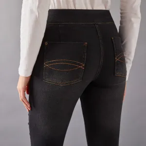 Strečové bootcut džegíny pre nižšiu postavu