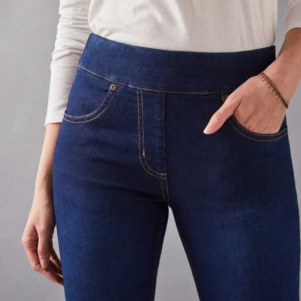 Strečové bootcut džegíny pre nižšiu postavu