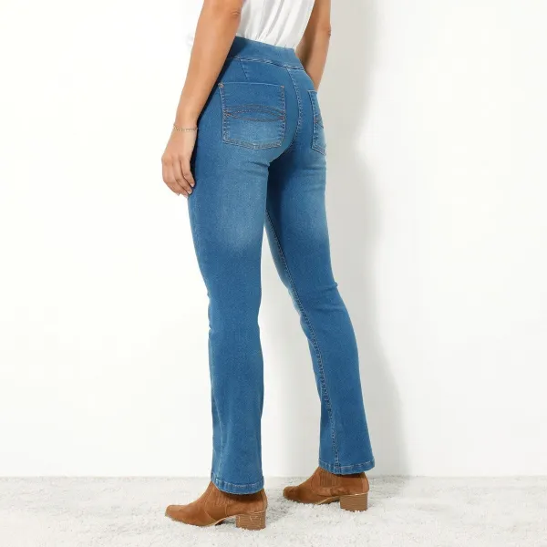 Strečové bootcut džegíny pre nižšiu postavu