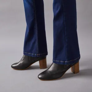 Strečové bootcut džegíny pre nižšiu postavu