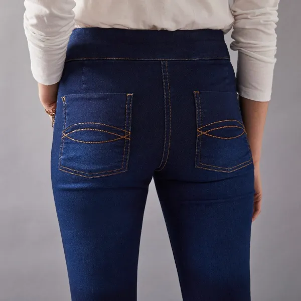 Strečové bootcut džegíny pre nižšiu postavu