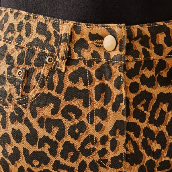 Úzke dlhé nohavice, leopardia potlač