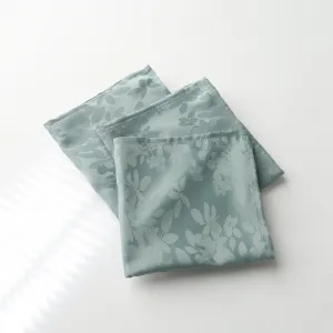 Žakárový obrus s motívom listov zn. Colombine®