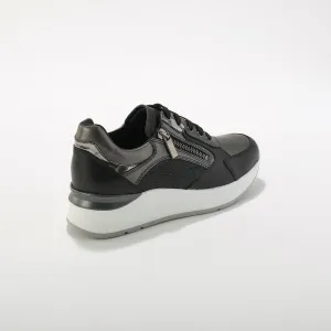 Kožené sneakers na klinovej podrážke