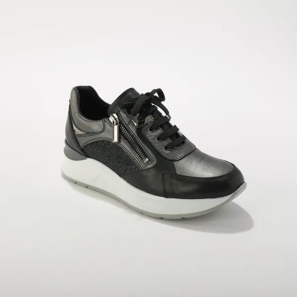 Kožené sneakers na klinovej podrážke